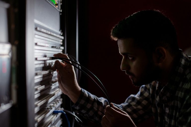 What Is A Telecommunications Network Engineer?